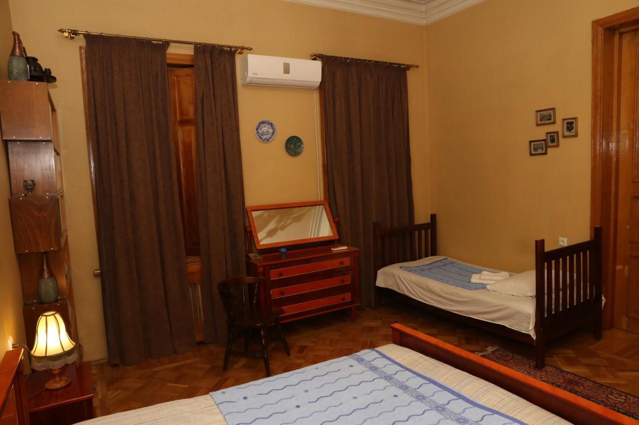 Sun Guest House Kutaisi Exterior photo